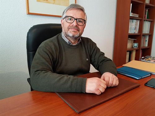 Psicólogo Pascual Canet psicólogo en oficina